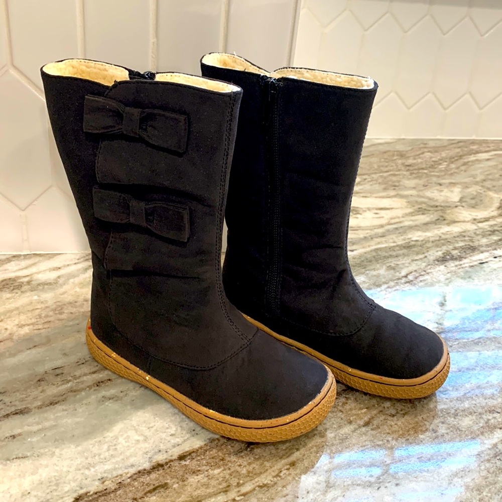 NWOB Livie & Luca boots. Girls. Size 9.